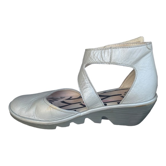 Fly London "Piat" Women's Leather Ankle Strap Wedge Sandals Silver Sz US 9, EU40 - Picture 8 of 12